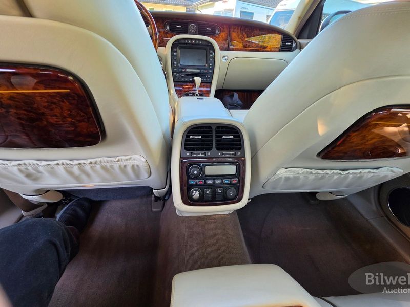 Jaguar XJR bild 33