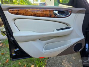 Jaguar XJR bild 21