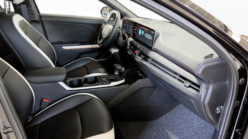 Kia K4 bild 3