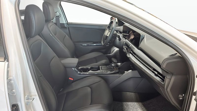 Kia K4 bild 3