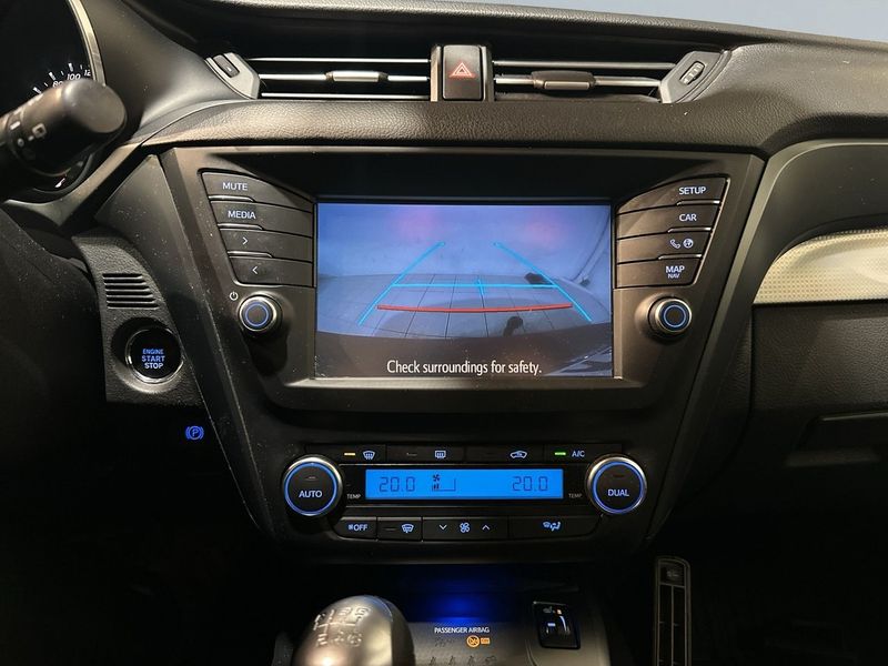 Toyota Avensis bild 11
