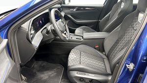 Volkswagen Passat bild 8