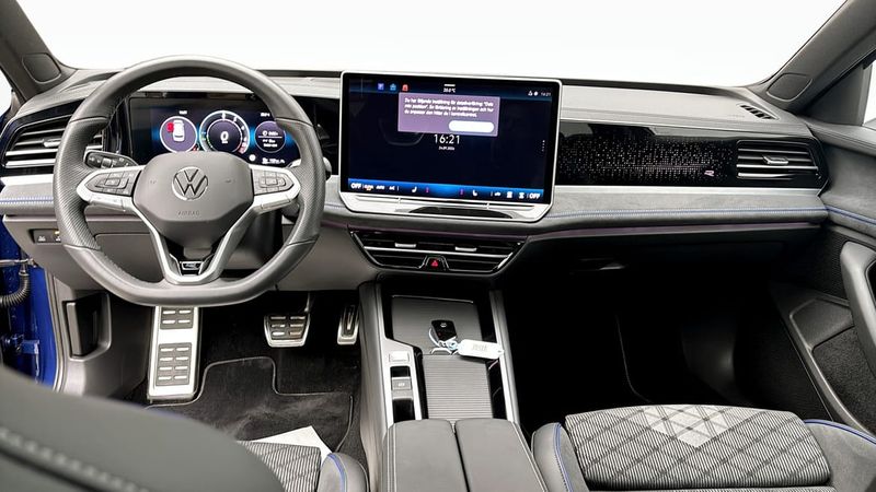 Volkswagen Passat bild 11