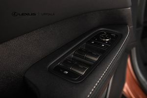 Lexus RX bild 15