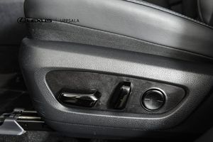 Lexus RX bild 14