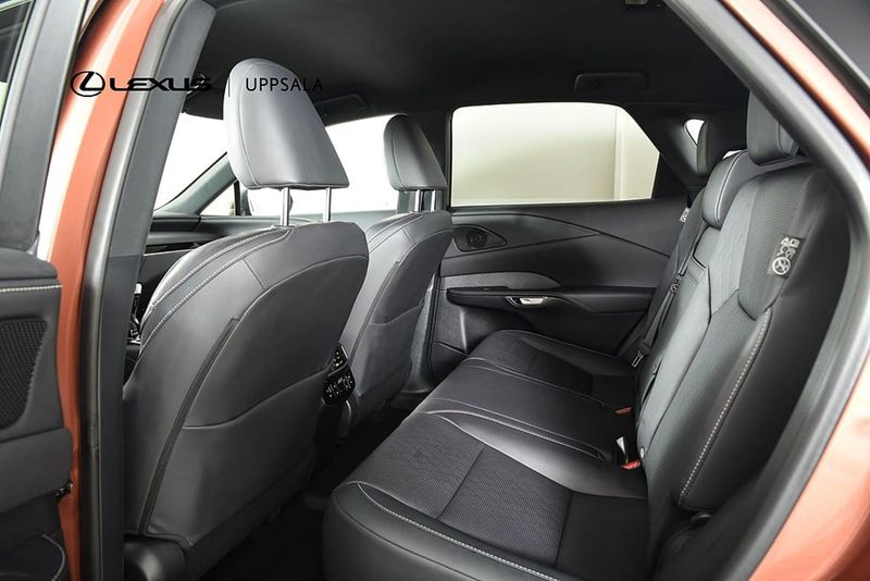 Lexus RX bild 6