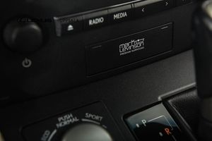 Lexus NX bild 16
