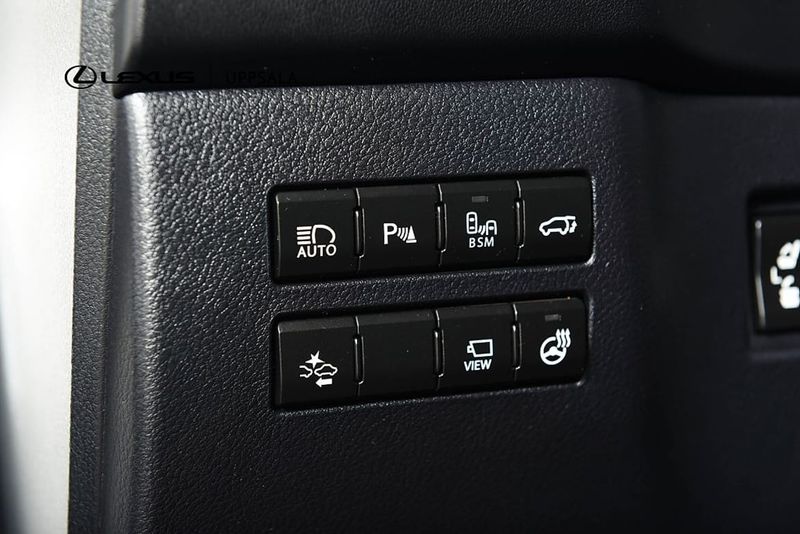 Lexus NX bild 13