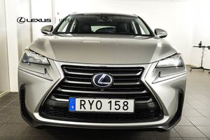 Lexus NX bild 5