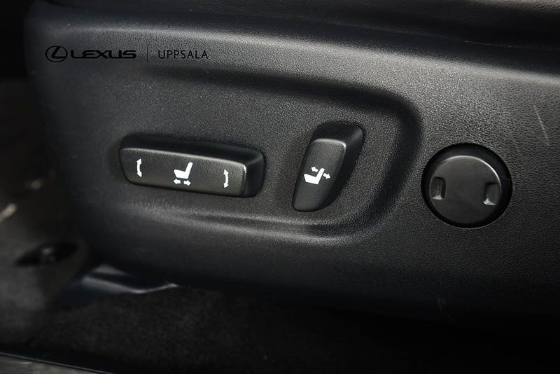 Lexus NX bild 11