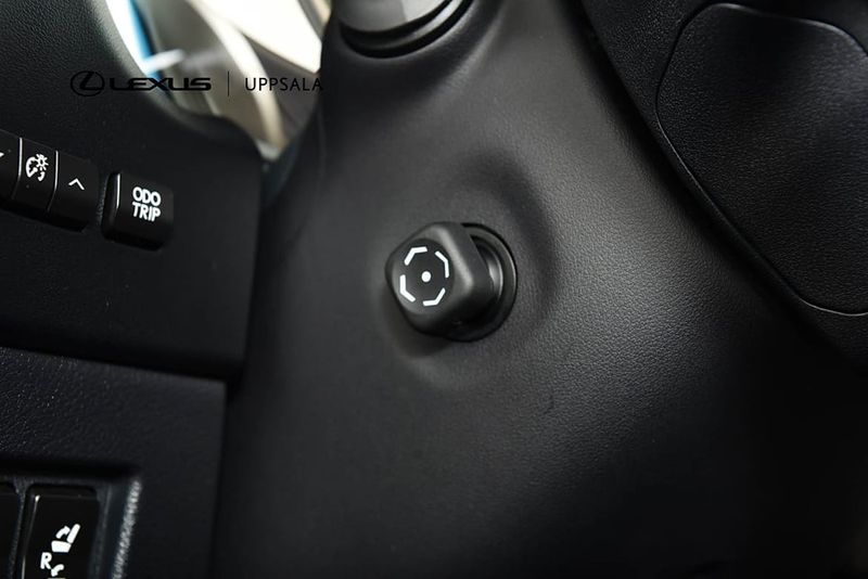 Lexus NX bild 15
