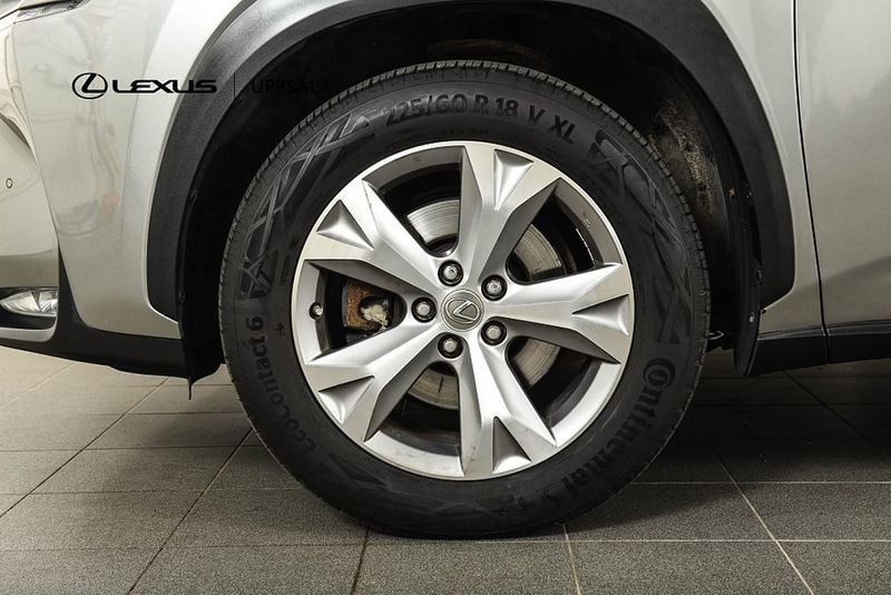 Lexus NX bild 26