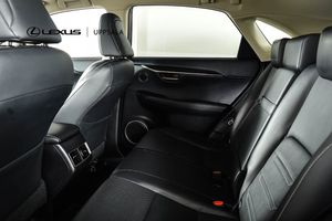 Lexus NX bild 7