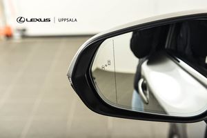Lexus NX bild 22