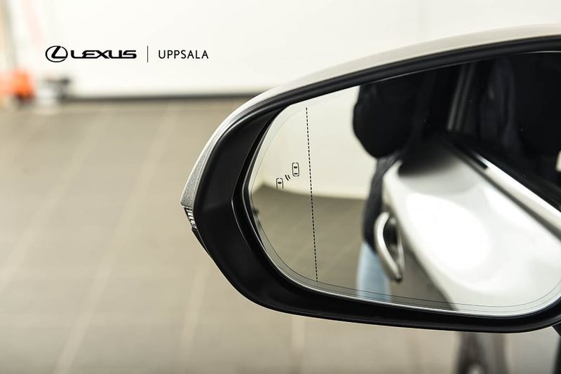 Lexus NX bild 22