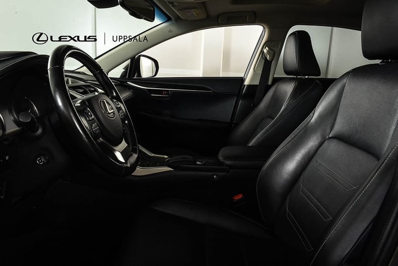 Lexus NX bild 6