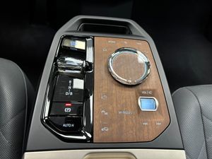 BMW iX bild 29