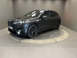 BMW iX bild 1