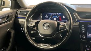 Skoda Superb bild 8