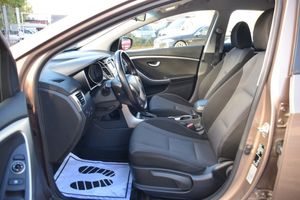 Hyundai i30 bild 8