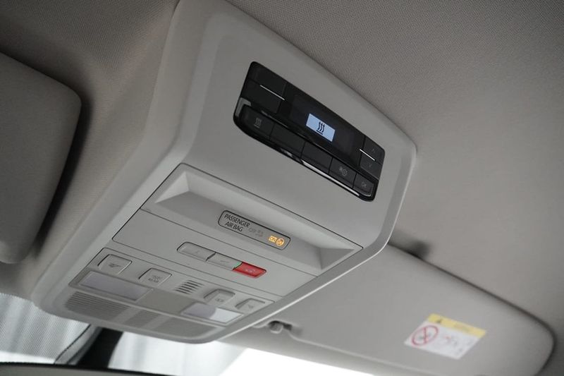 Volkswagen Caravelle bild 18