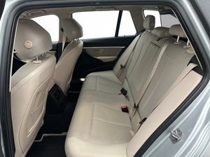 BMW 320 bild 24