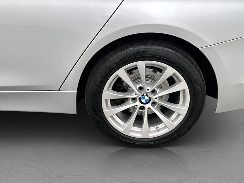 BMW 320 bild 29