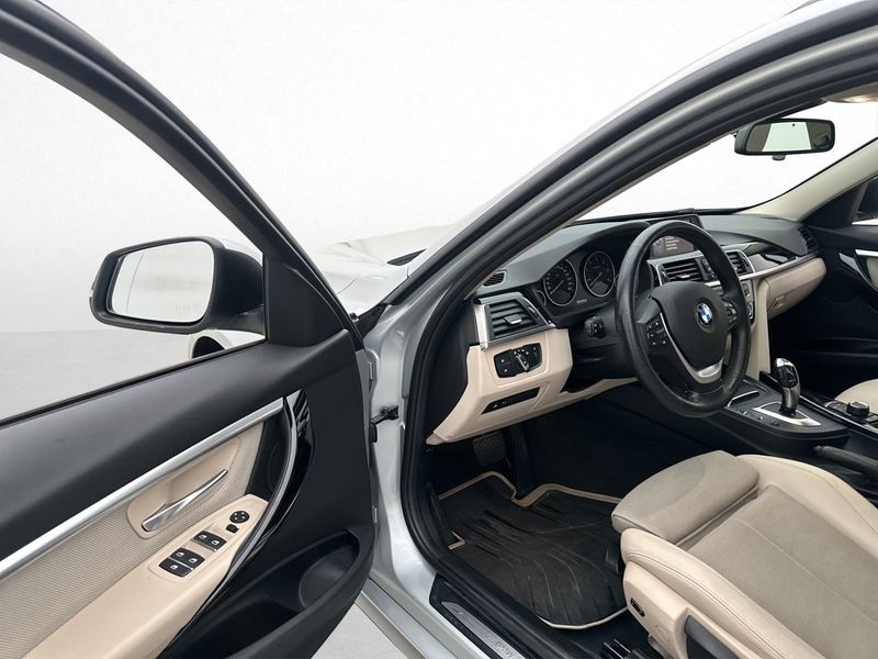 BMW 320 bild 10