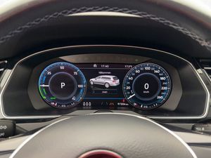 Volkswagen Passat bild 15