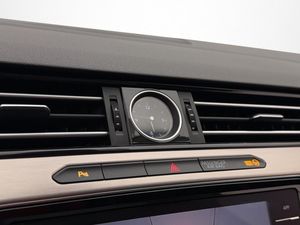 Volkswagen Passat bild 18