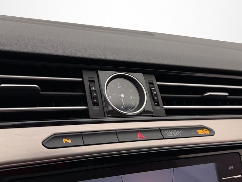 Volkswagen Passat bild 18