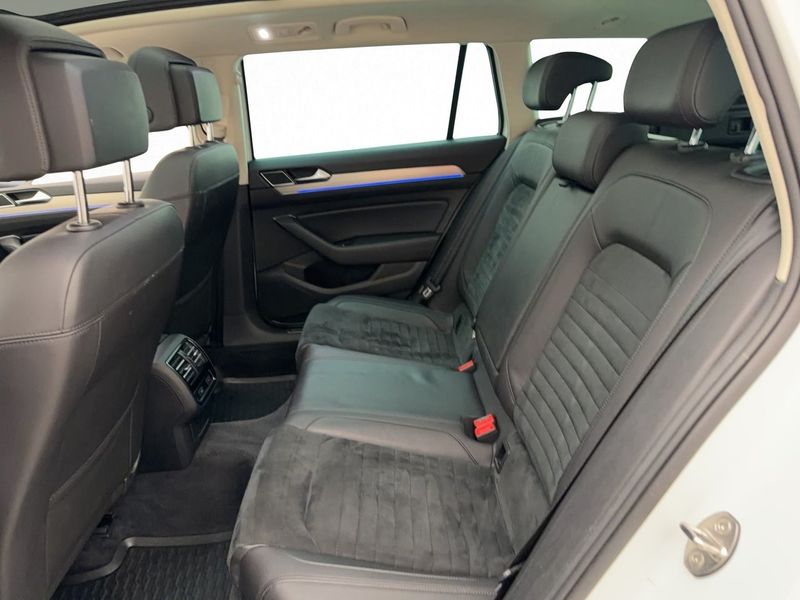 Volkswagen Passat bild 27