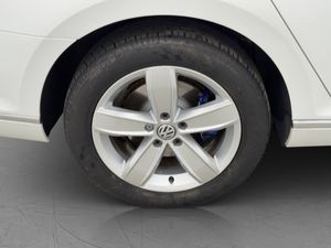 Volkswagen Passat bild 32