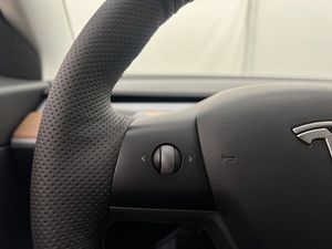 Tesla Model 3 bild 15