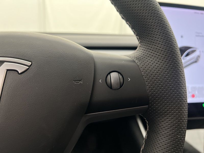 Tesla Model 3 bild 16
