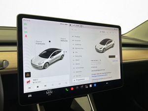 Tesla Model 3 bild 24