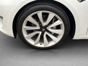 Tesla Model 3 bild 34