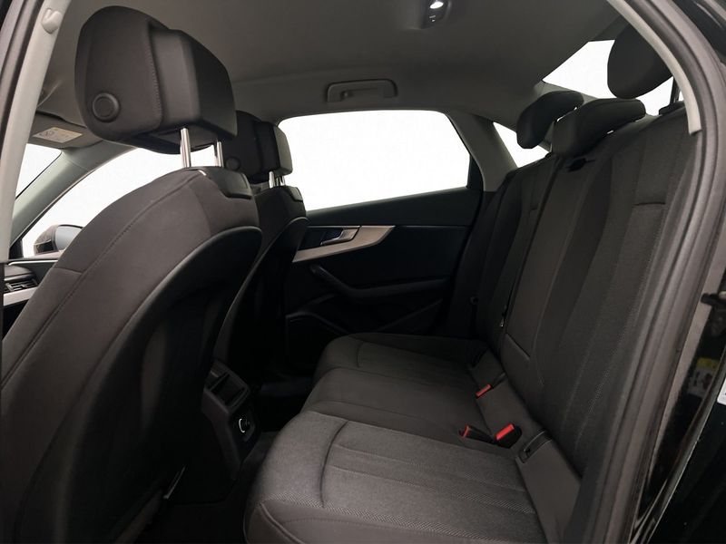 Audi A4 bild 16
