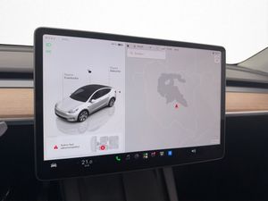Tesla Model Y bild 21