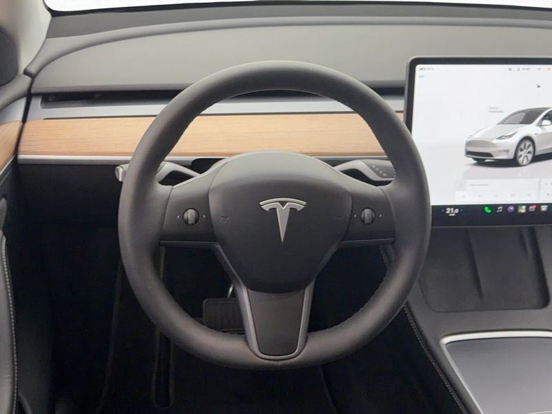 Tesla Model Y bild 16
