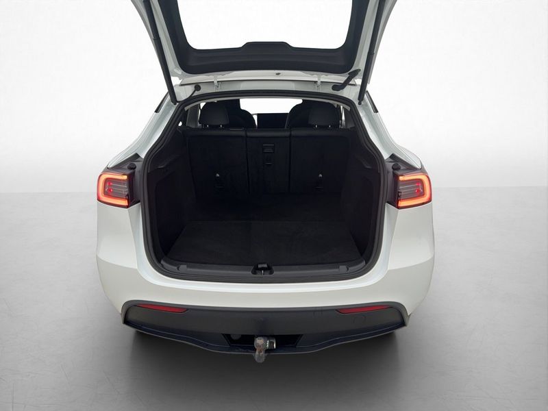 Tesla Model Y bild 12
