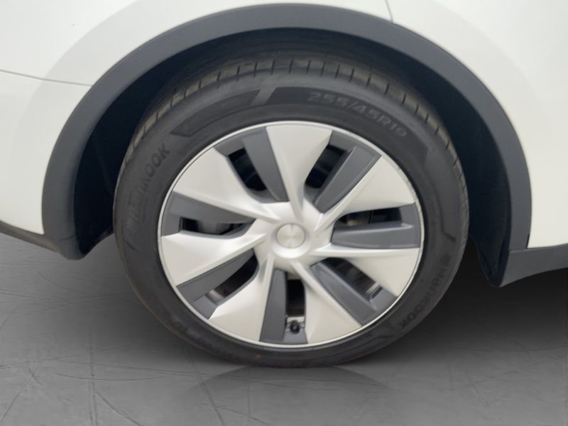 Tesla Model Y bild 34