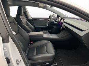 Tesla Model 3 bild 28