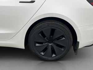 Tesla Model 3 bild 31