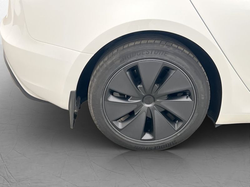 Tesla Model 3 bild 32