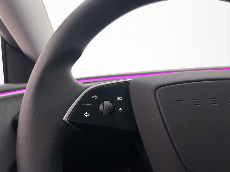 Tesla Model 3 bild 15