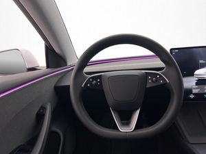 Tesla Model 3 bild 16