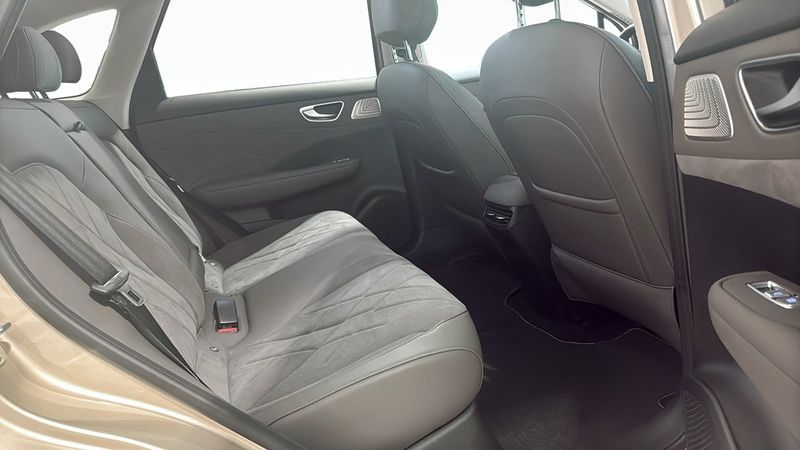 MG S6 EV bild 5