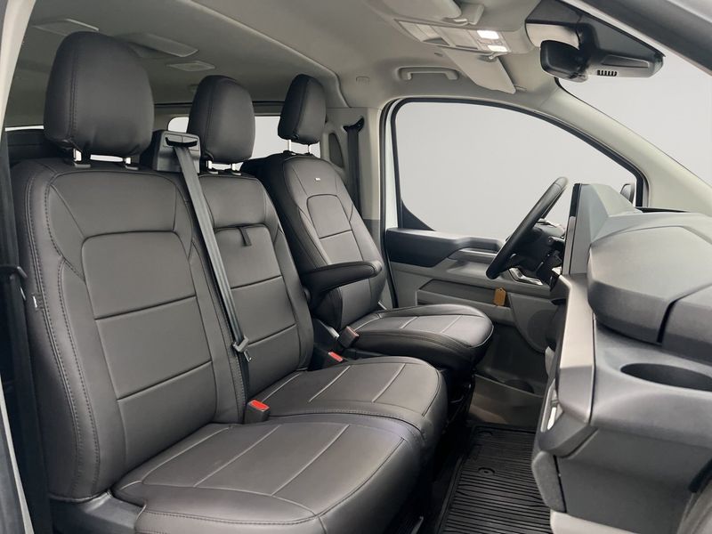 Ford Tourneo Custom bild 11