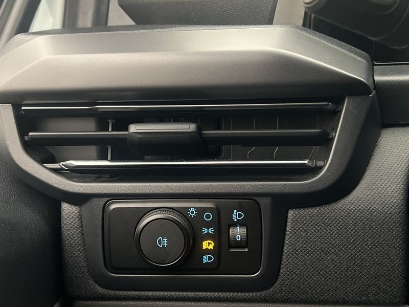 Ford Tourneo Custom bild 28